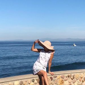 Meet your Posher, Zhanar